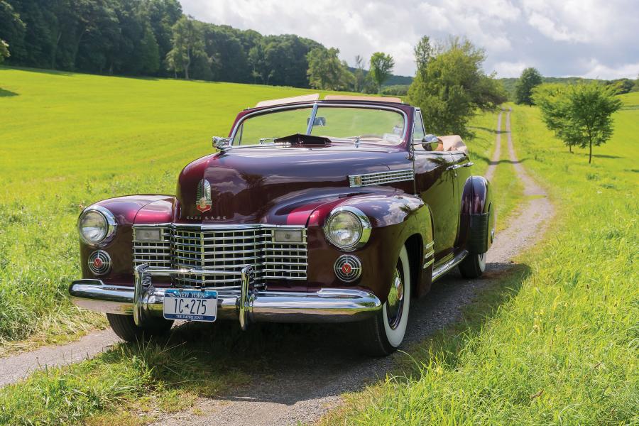  Cadillac Series 62 Convertible Sedan (6229D) 1941 года  (фото 25 из 51)